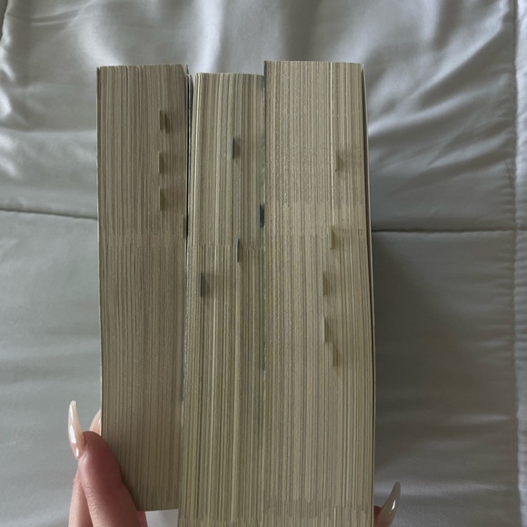 DREAMLAND BILLIONARES BOOK SET - Picture 8 of 8